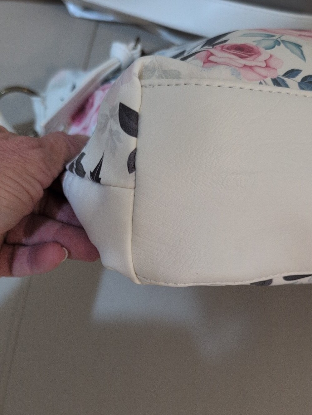 Stone Mountain Crossbody White And Pink Floral Print Vegan - Picture 7 of 14